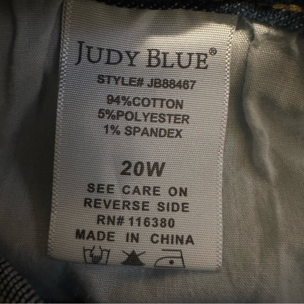 Judy Blue Classic Dark Blue Women's Straight-Leg Jeans - Picture 5 of 6